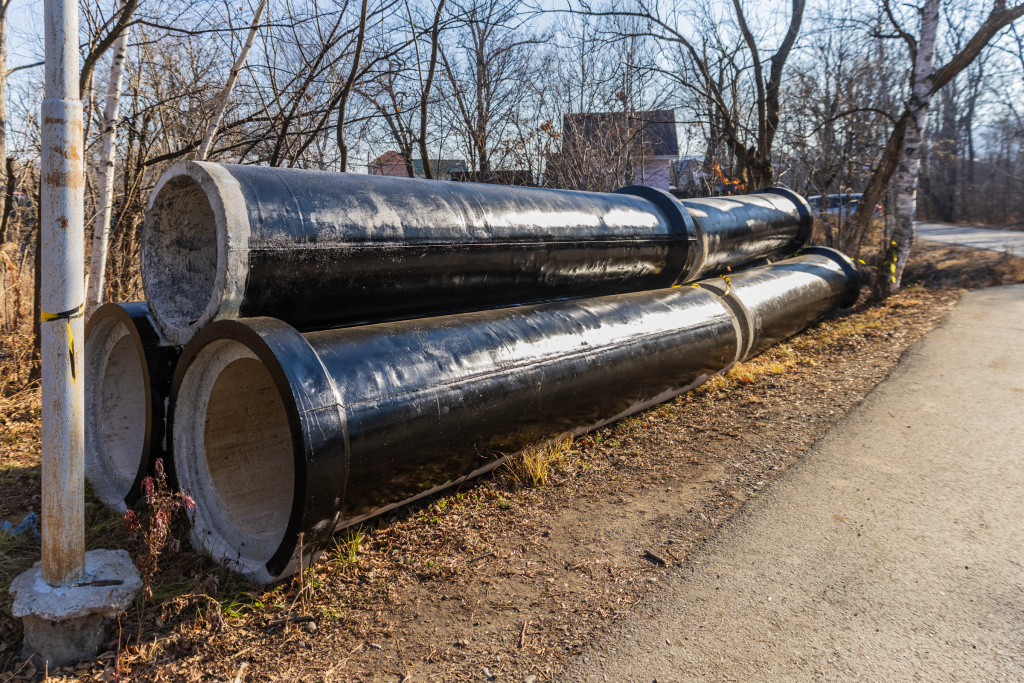 V Fanernom pereulke smontiruyut vodopropusknye truby chtoby obespechit kachestvennoe vodootvedenie 3 