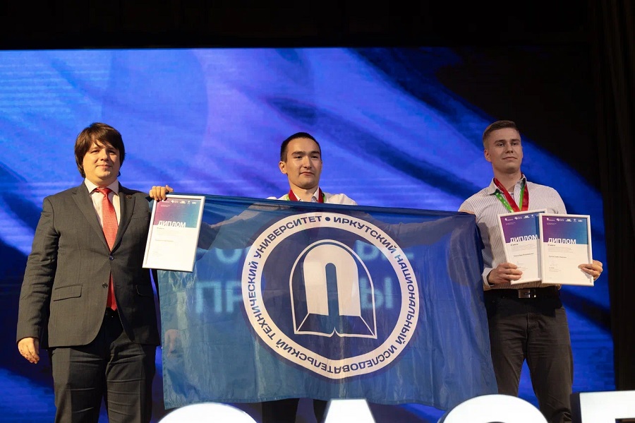 3U1A6115 2000 2000 205087