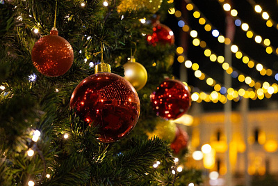 Novogodnyaya elka ploshchad illyuminatsiya 4 