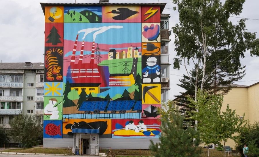 irina strelnikova mural den v luchegorske 2