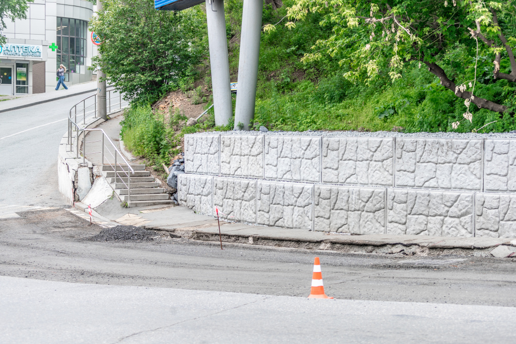 17 Iyunya Podporka i doroga Okeanskiy pr t 2