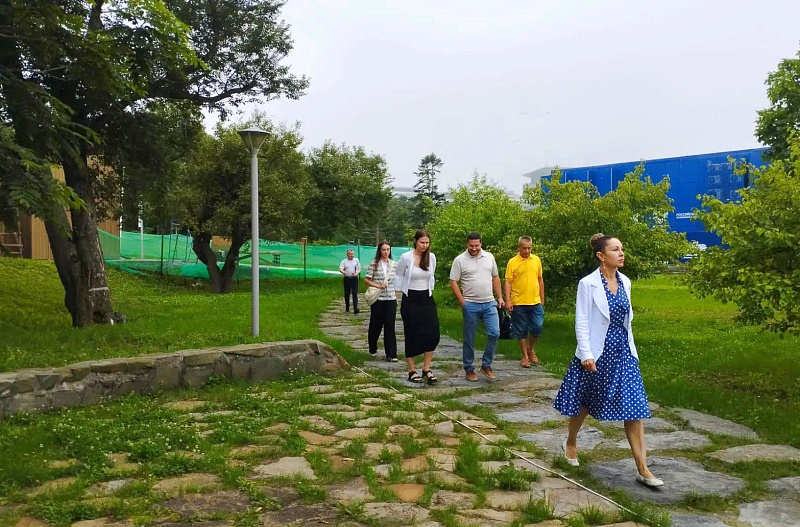 Obshchestvenniki v DVFU 23 